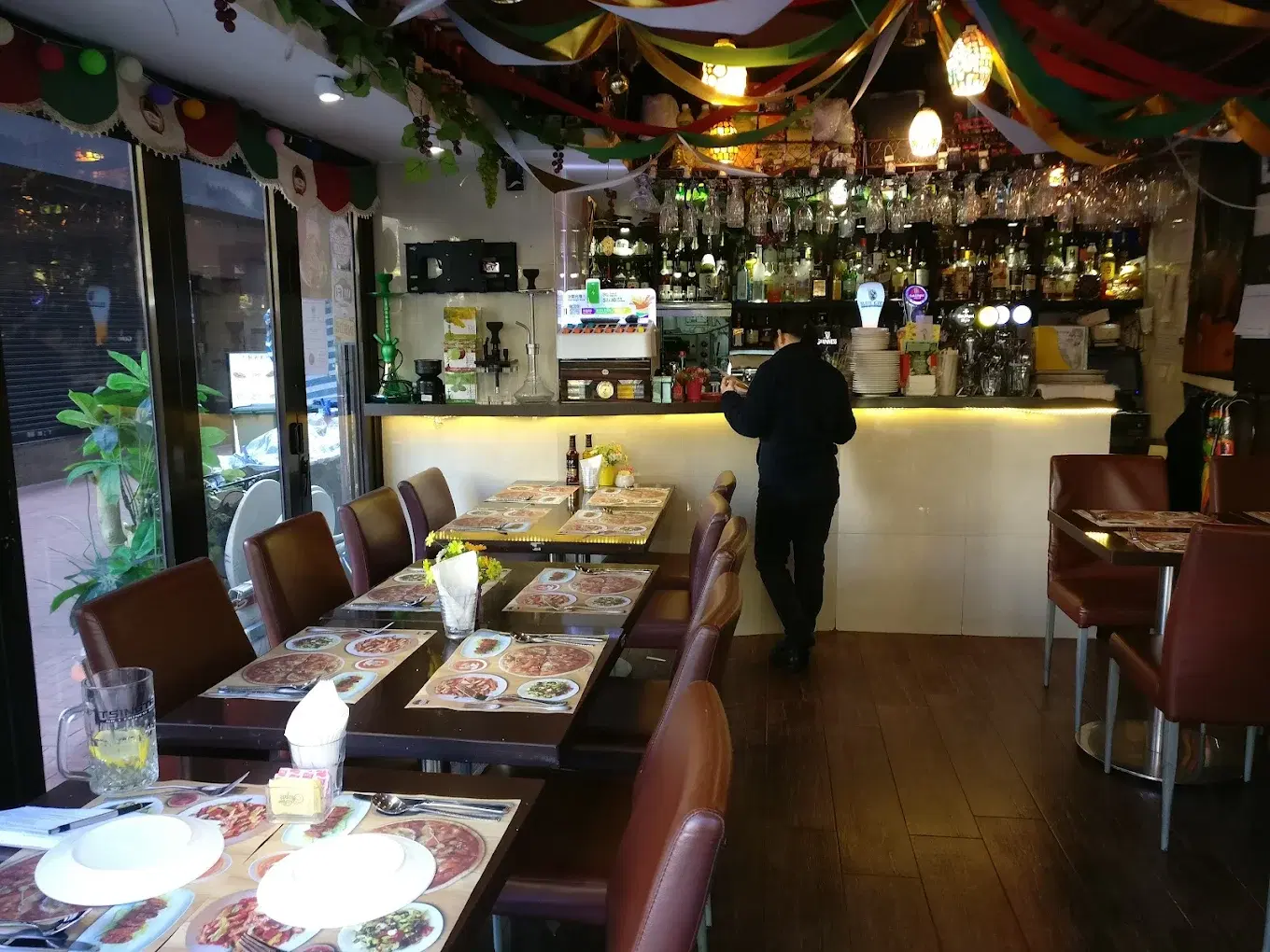 Fog Antipasto Express restaurant interior